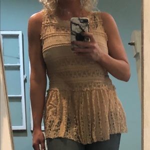 Sleeveless nude color lace boutique blouse